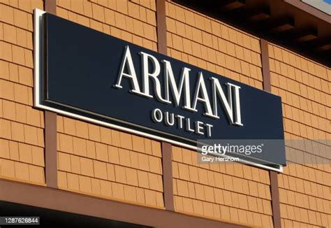 armani outlet woodbury.